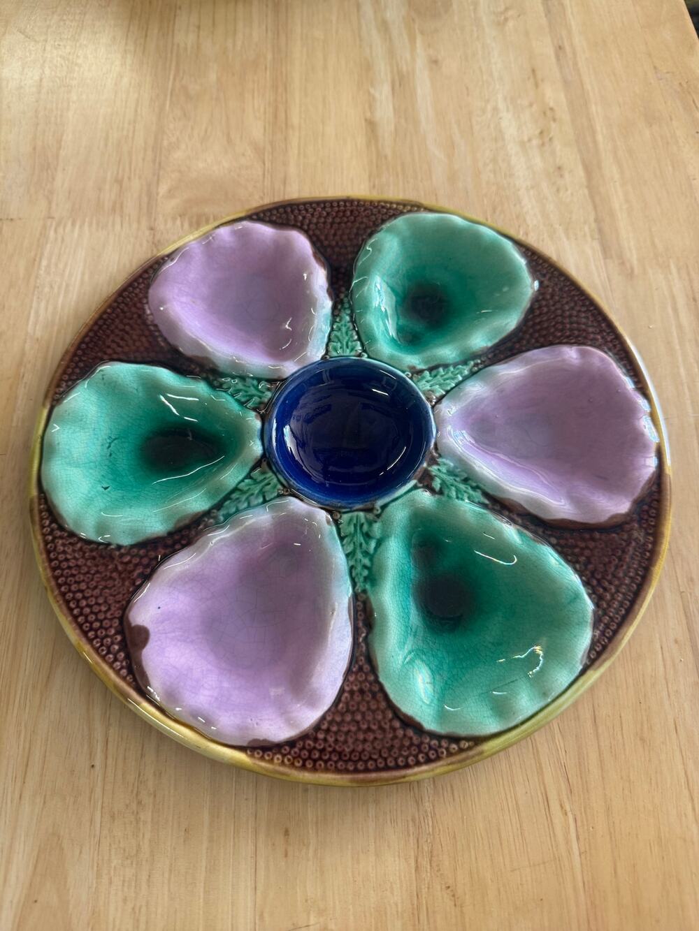 19th Century Antique English Victorian Majolica Oyster Plate